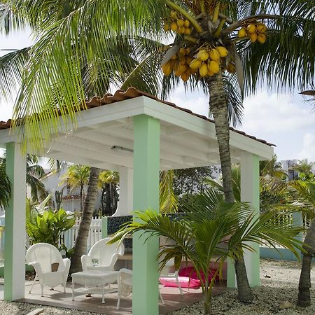 Coral Paradise Resort Hato Exterior photo
